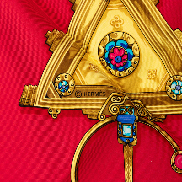 Pre-Loved Hermes Parures des Sables Silk Twilly Scarf - Picture 6 of 7